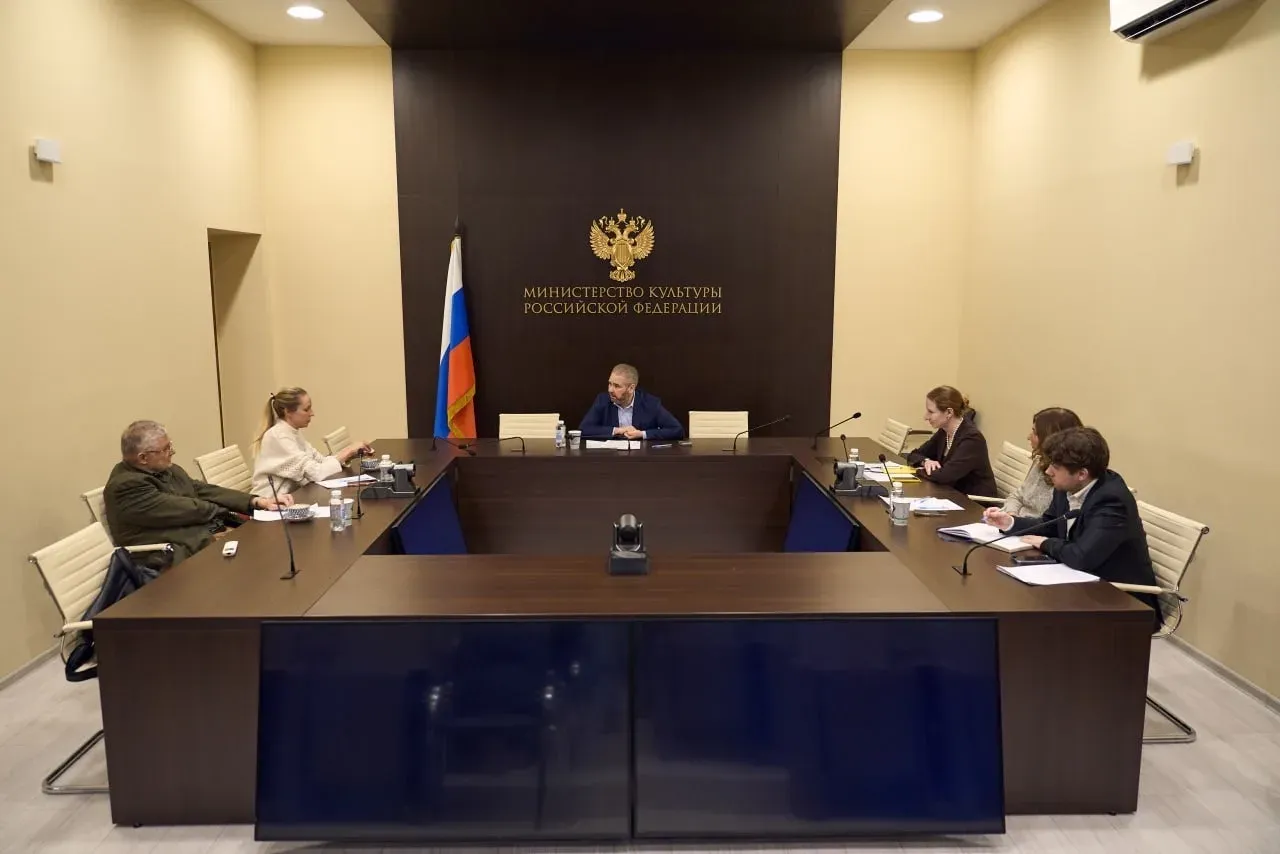 В Минкульте обсудили создание электронной библиотеки пьес на базе Союза писателей России