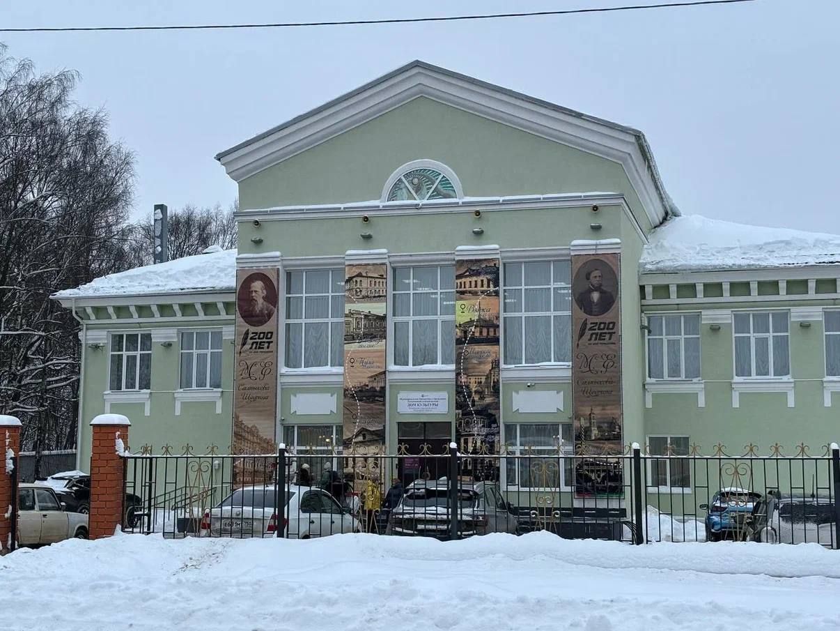 Вне времени и расстояния: великий сатирик эпохи