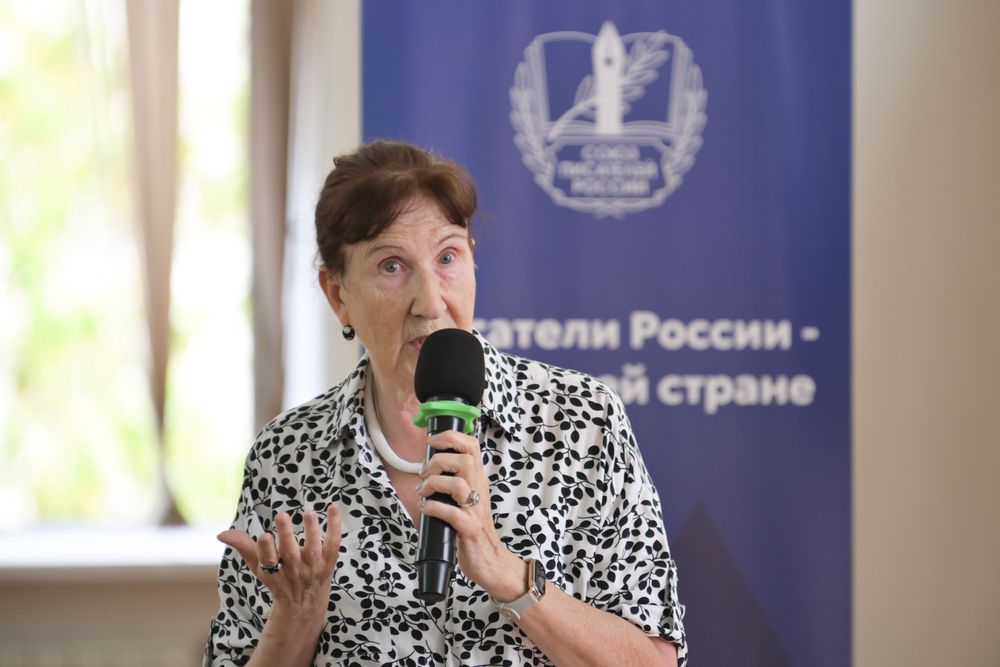 «Лада-Ладога, да Енисей,
Умещаются в душе моей»: Ирина Богданова о творческой поездке в Красноярск